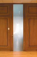 Двупольные двери фото