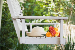 Качели для терассы фото