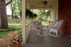 Кресло-качалки для терассы фото