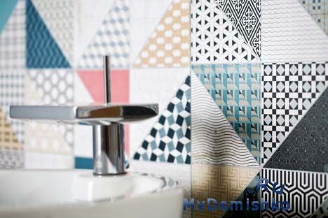 Фото На большой площади в качестве основного декора используется плитка имитирующая рисунок лоскутного одеяла в стиле «пэчворк»